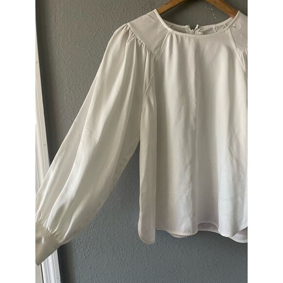 New Club Monaco Shirred Sleeve Top - Picture 6 of 9